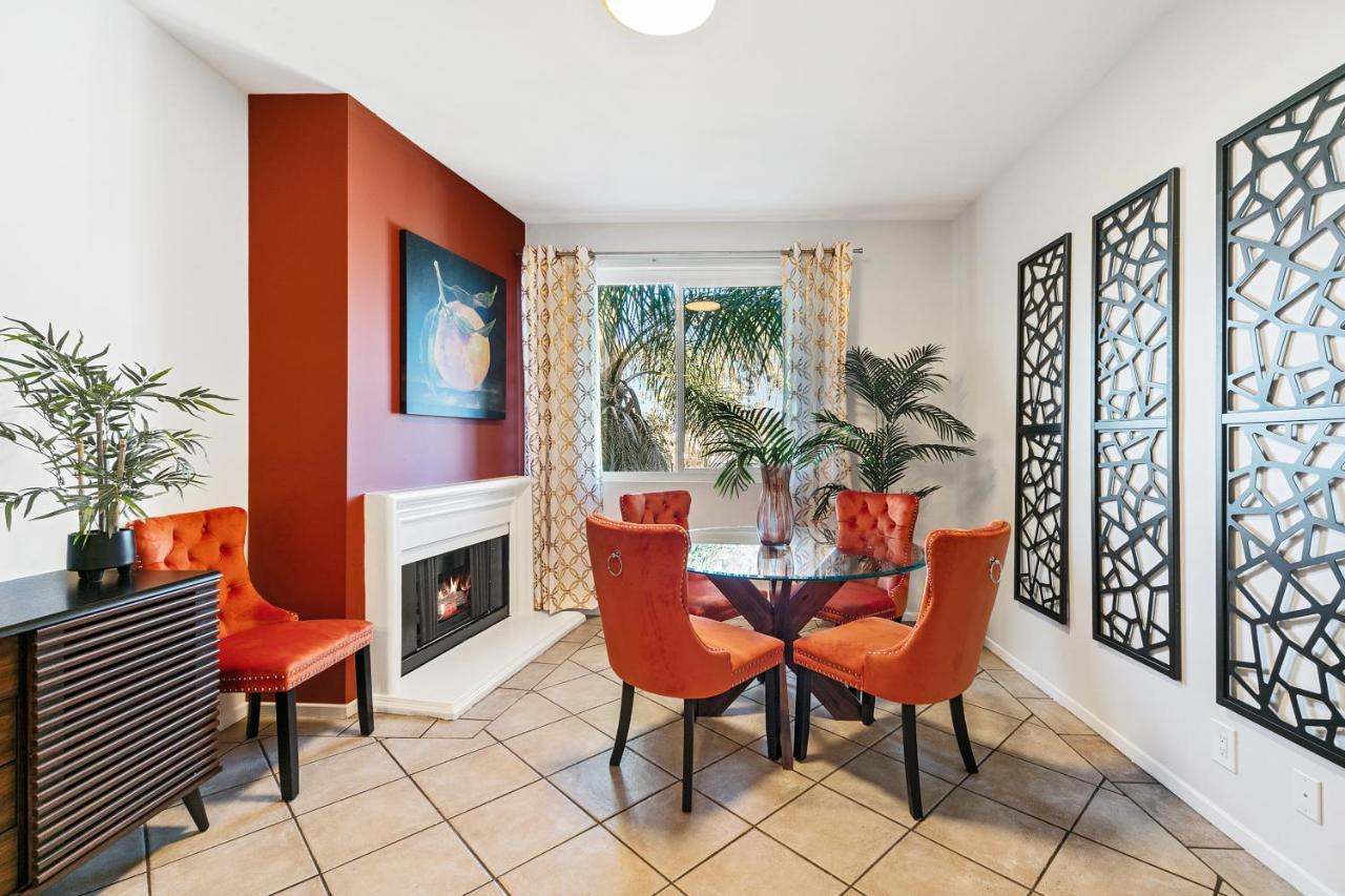 Beverly Hills 2 Bed 2 Bath Penthouse With Den And Parking 414 Лос Анджелис Екстериор снимка