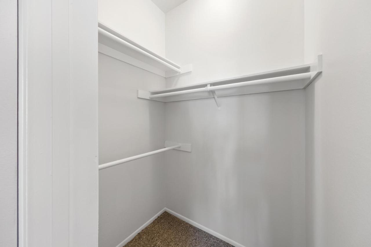 Beverly Hills 2 Bed 2 Bath Penthouse With Den And Parking 414 Лос Анджелис Екстериор снимка
